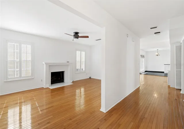 Photo 3 of Single family home for sale at 325 17th Avenue NE, St Petersburg, FL 33704 | MLS# TB8476820 | Listing updated on 2026-09-02
