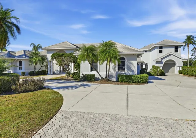 3rd image of 7796 Alister Mackenzie Dr, Sarasota, FL 34240 | MLS# A4682766