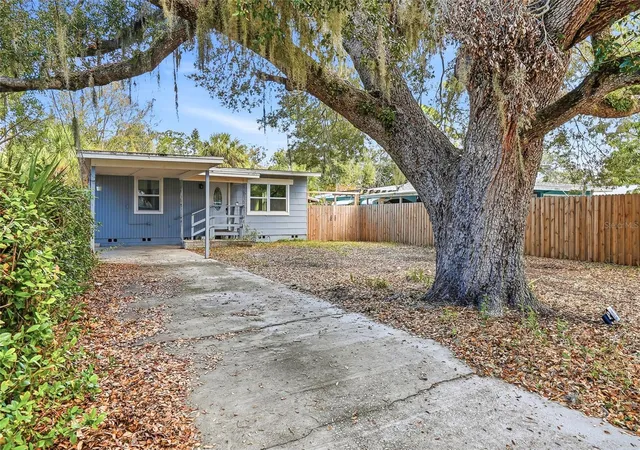 Homes for sale in Sarasota, FL | 1137 40th St, Sarasota, FL 34234 | MLS# TB8476870