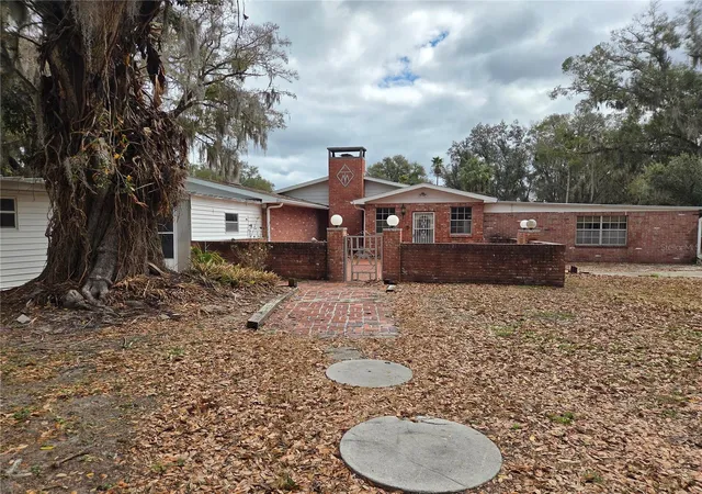 11th image of 4911 W Sam Allen Rd, Plant City, FL 33565 | MLS# TB8476879