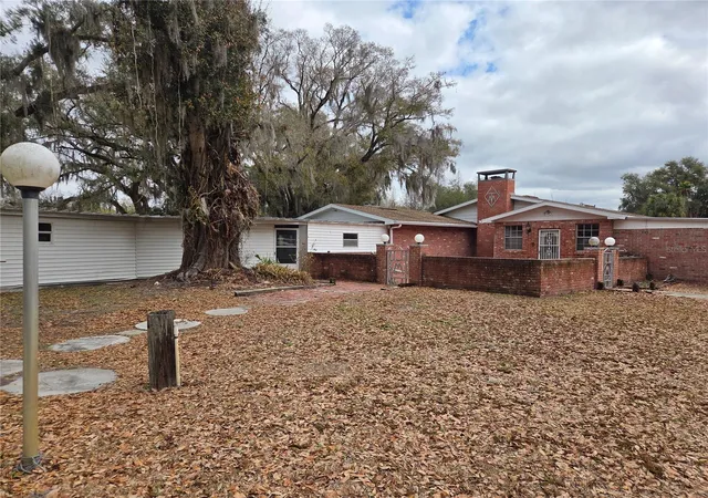 2nd image of 4911 W Sam Allen Rd, Plant City, FL 33565 | MLS# TB8476879