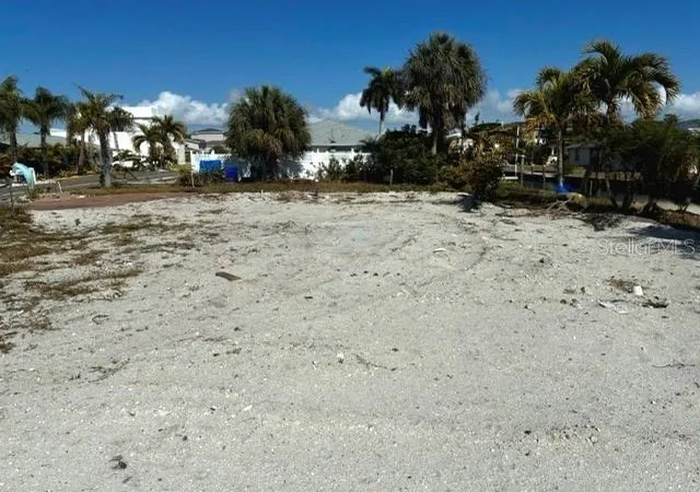 1st image of 600 Jungle Queen Wy, Longboat Key, FL 34228 | MLS# TB8476883
