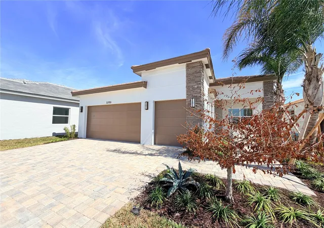 2nd image of 32523 Neroli St, Wesley Chapel, FL 33543 | MLS# TB8476942