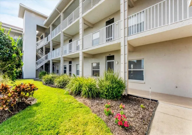 Photo 2 of Condo for sale at 9610 Club S Cir #4106, Sarasota, FL 34238 | MLS# A4682812 | Listing updated on 2026-07-10