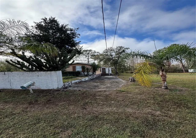 Photo 3 of Manufactured home for sale at 12748 Via Plz Way, New Port Richey, FL 34654 | MLS# TB8476979 | Listing updated on 2026-08-30