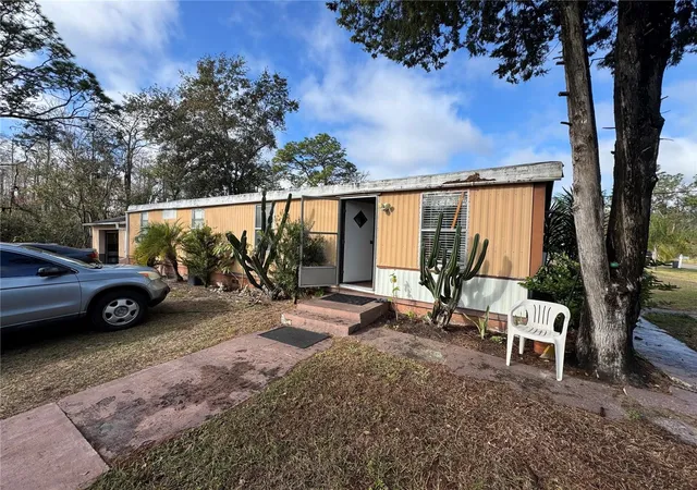 Photo 5 of Manufactured home for sale at 12748 Via Plz Way, New Port Richey, FL 34654 | MLS# TB8476979 | Listing updated on 2026-08-30