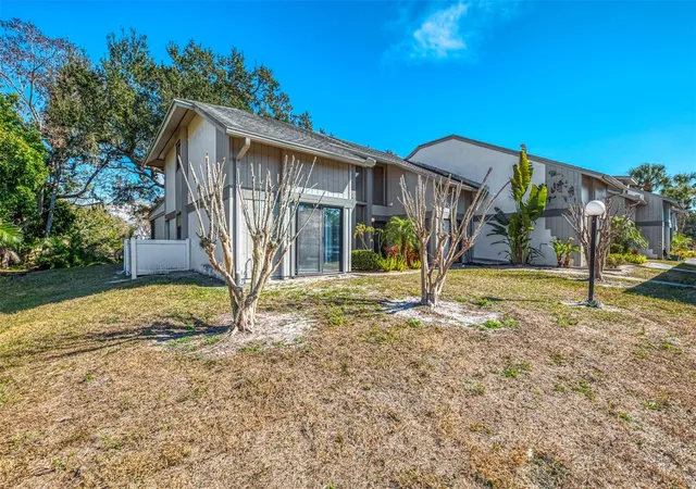 3rd image of 984 N Beneva Rd #T7, Sarasota, FL 34232 | MLS# A4682820