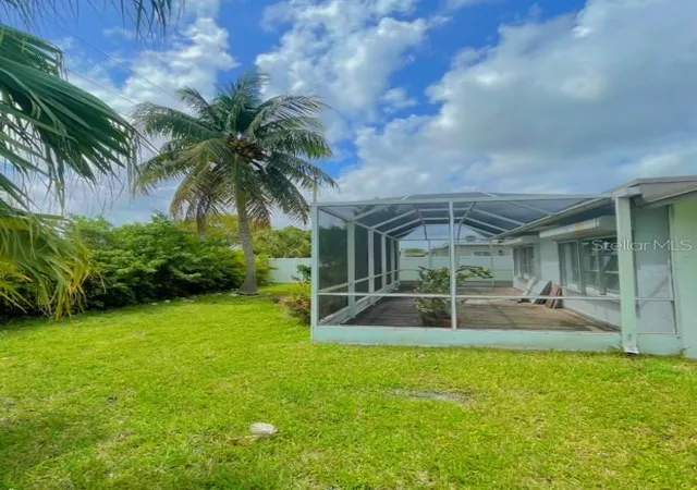 Photo 3 of Single family home for sale at 9102 NW 81st Court, Tamarac, FL 33321 | MLS# O6383102 | Listing updated on 2026-07-30