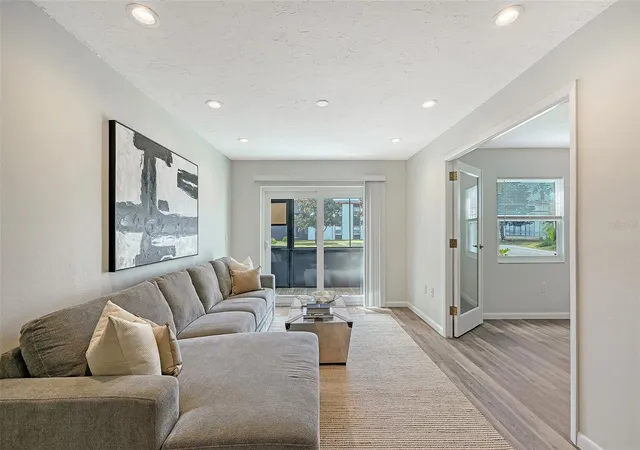 5th image of 3229 Beneva Rd #101, Sarasota, FL 34232 | MLS# A4682891