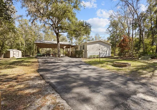 Manufactured home for sale at 1658 NE 743rd Street, OLD TOWN, FL 32680 | MLS# GC537628