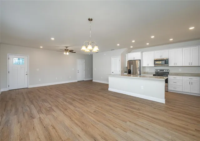 Photo 3 of Single family home for sale at 2169 Sutton Ridge Ave, Lakeland, FL 33810 | MLS# L4959479 | Listing updated on 2026-08-25