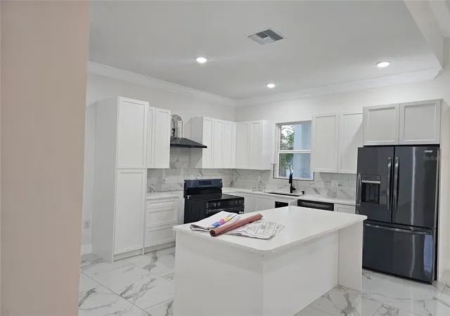 Photo 4 of Single family home for sale at 292 Gardenia Rd, Kissimmee, FL 34743 | MLS# S5144036 | Listing updated on 2026-09-23