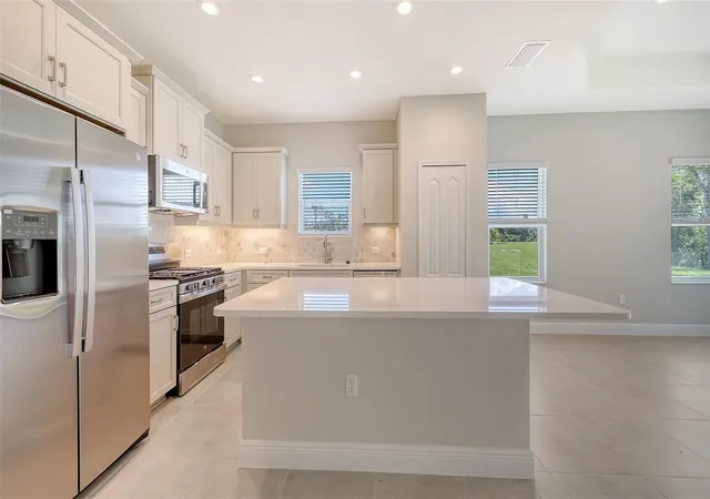 Photo 3 of Single family home for sale at 11533 Great Brk Ln, Parrish, FL 34219 | MLS# A4682912 | Listing updated on 2026-09-15