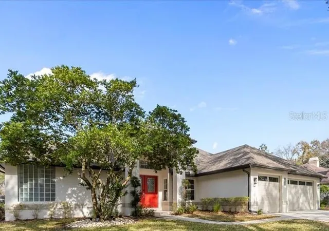 Homes for sale in Lutz, FL | 16506 Longleat Dr, Lutz, FL 33549 | MLS# TB8477260