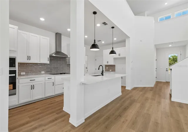 Photo 3 of Single family home for sale at 15227 Eastlyn Dr, Bradenton, FL 34212 | MLS# TB8477281 | Listing updated on 2026-10-23