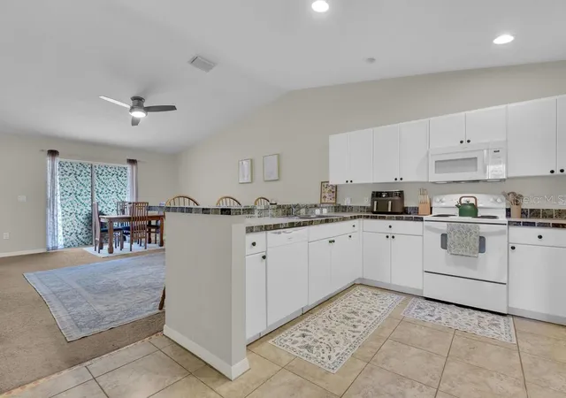5th image of 1210 Se 24Th Ave, Cape Coral, FL 33990 | MLS# C7522120