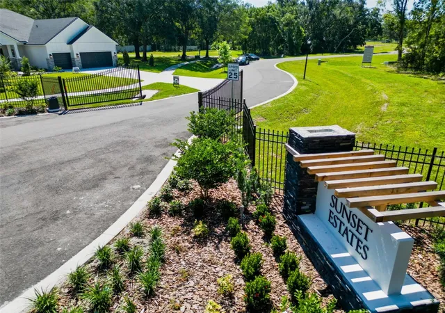 2nd image of 18405 Purple Creek Ln #Lot 5, Lutz, FL 33549 | MLS# TB8477404