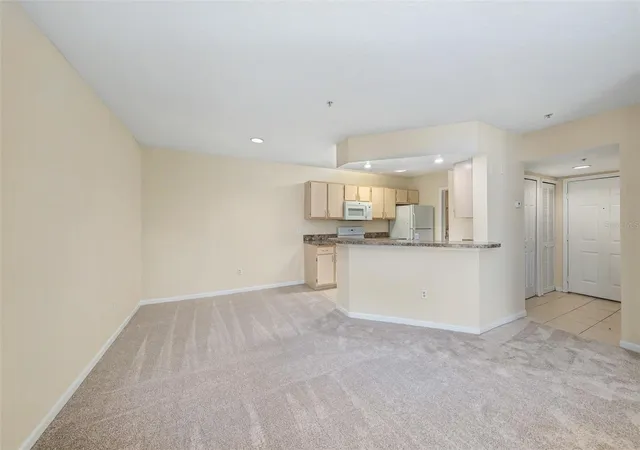 3rd image of 737 Crest Pines Dr #634, Orlando, FL 32828 | MLS# O6383388