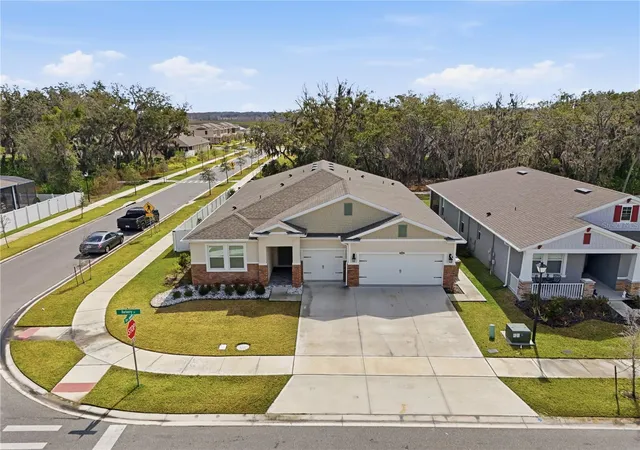 Homes for sale in Kissimmee, FL | 1636 Barberry Dr, Kissimmee, FL 34744 | MLS# S5144068