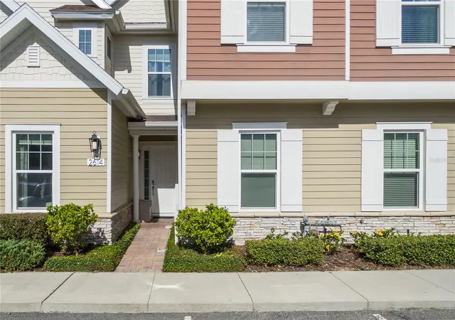 Photo 2 of Townhouse for sale at 2614 Sunrise Shrs Dr, Kissimmee, FL 34747 | MLS# O6383399 | Listing updated on 2026-04-29