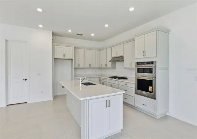 4th image of 7046 Depue Dr, Wesley Chapel, FL 33545 | MLS# TB8477457