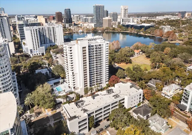 Listing Photo 4 - Condo for sale in building located at 530 E Central Blvd, Orlando, FL 32801 - Unit #1901
