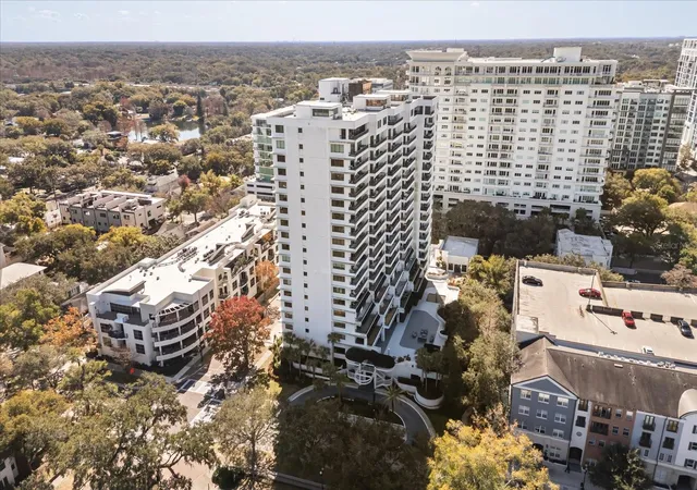Listing Photo 5 - Condo for sale in building located at 530 E Central Blvd, Orlando, FL 32801 - Unit #1901