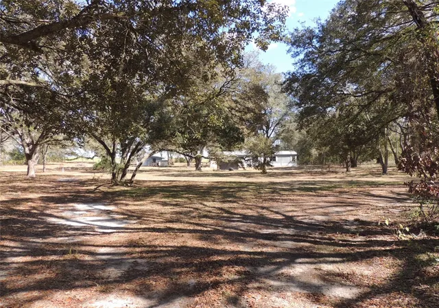 Photo 1 of Manufactured home for sale at 4551 Se 138th Terrace, Morriston, FL 32668 | MLS# OM719044 | Listing updated on 2026-10-01