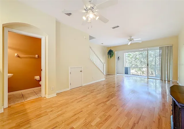 3rd image of 3589 Country Pointe Pl, Palm Harbor, FL 34684 | MLS# TB8477563