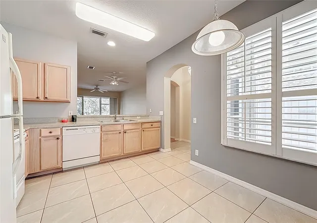 5th image of 3589 Country Pointe Pl, Palm Harbor, FL 34684 | MLS# TB8477563