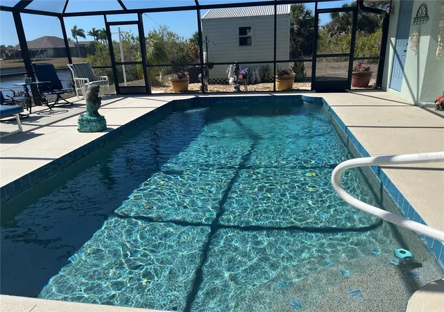 5th image of 9458 Melody Cir, Port Charlotte, FL 33981 | MLS# D6146226