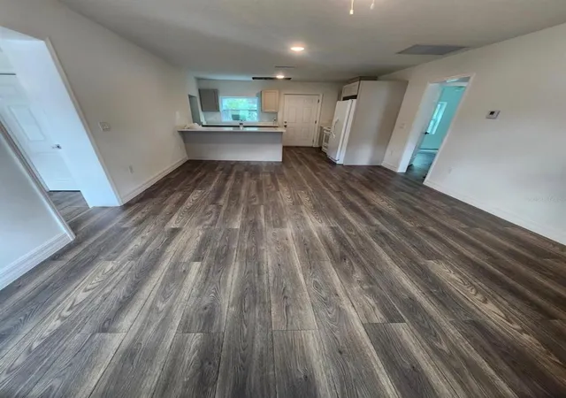 Photo 4 of Single family home for sale at 110 N Goldwyn Ave, Orlando, FL 32805 | MLS# S5144103 | Listing updated on 2026-07-02