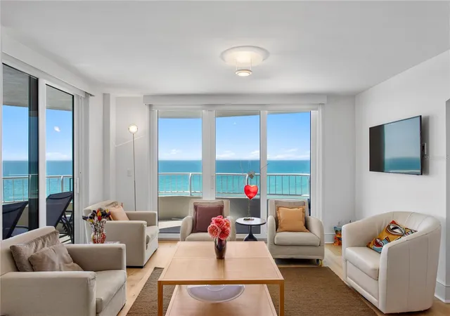4th image of 775 Longboat Club Rd #808, Longboat Key, FL 34228 | MLS# A4683021