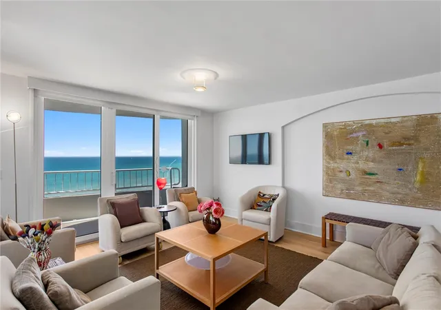 5th image of 775 Longboat Club Rd #808, Longboat Key, FL 34228 | MLS# A4683021