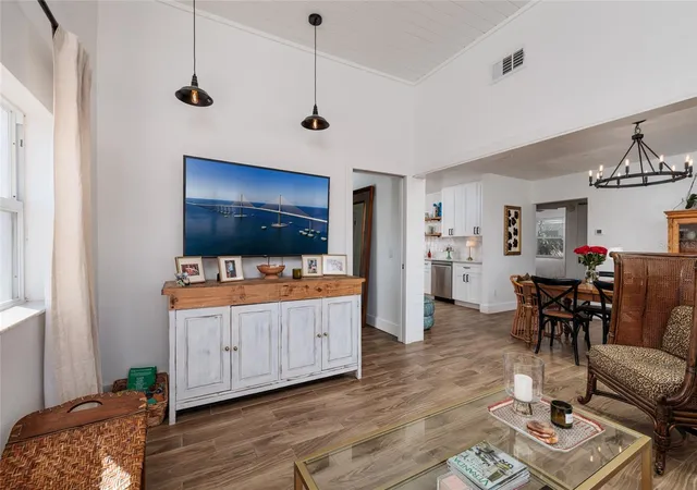 Photo 4 of Single family home for sale at 600 74th Avenue N, St Petersburg, FL 33702 | MLS# TB8477629 | Listing updated on 2026-07-24