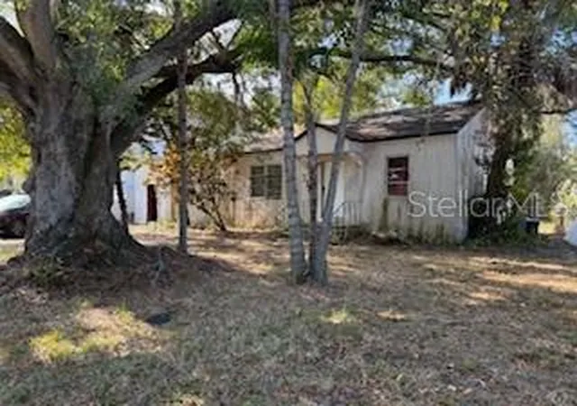 Photo 3 of Single family home for sale at 310 N Sterling Ave, Tampa, FL 33609 | MLS# TB8477630 | Listing updated on 2026-10-02