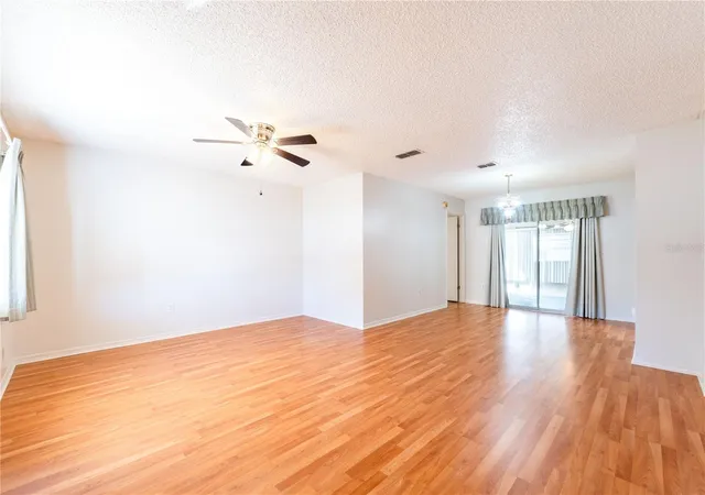 Photo 4 of Sale Pending at 10744 SW 62nd Terrace, Ocala, FL 34476 | MLS# OM719079 | Listing updated on 2026-08-20