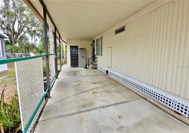 2nd image of 252 Pinewood Dr, Eustis, FL 32726 | MLS# G5108401