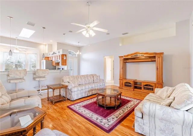 Photo 3 of Single family home for sale at 5732 Freeport Dr, Tavares, FL 32778 | MLS# G5108407 | Listing updated on 2026-10-09