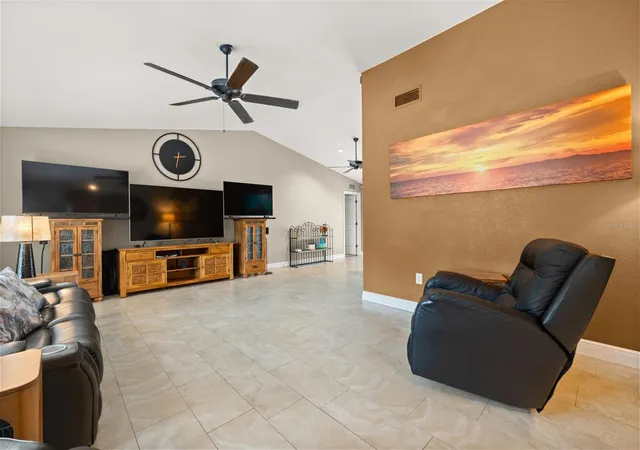 Photo 4 of Single family home for sale at 9275 133rd Street, Seminole, FL 33776 | MLS# TB8477708 | Listing updated on 2026-10-05