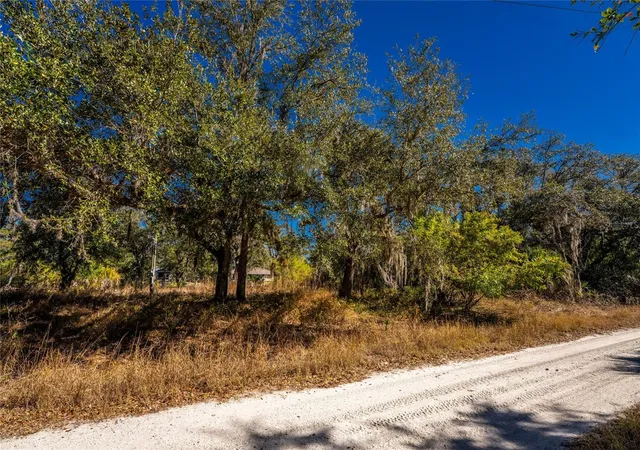 4th image of 27362 San Carlos Dr, Punta Gorda, FL 33983 | MLS# TB8477732