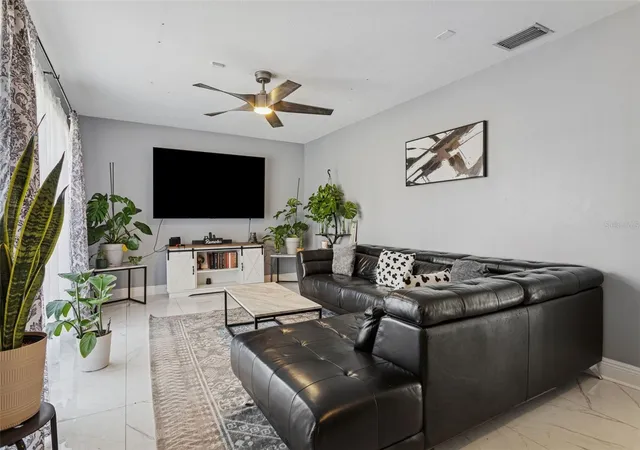 4th image of 1614 Berkshire Dr, Brandon, FL 33511 | MLS# TB8477750