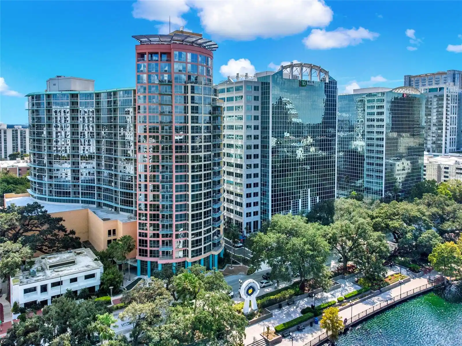 Listing Photo 1 - Condo for sale in 322 E Central Blvd located at 322 E Central Blvd, Orlando, FL 32801 - Unit #1005