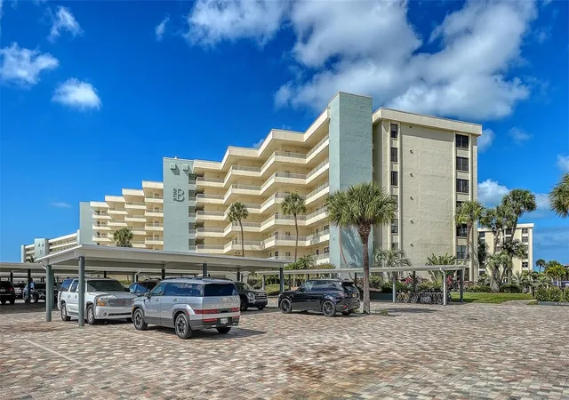 Photo 2 of Condo for sale at 5780 Midnight Pass Rd #110, Sarasota, FL 34242 | MLS# A4683108 | Listing updated on 2026-07-31