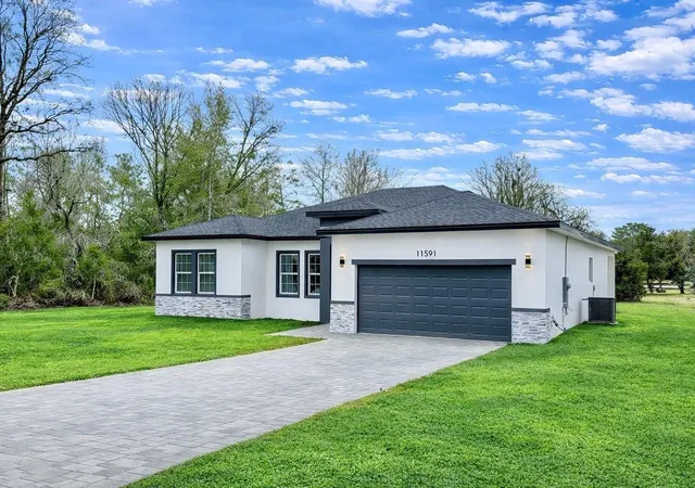 Photo 1 of Single family home for sale at 11591 Sw 59th Terrace, Ocala, FL 34476 | MLS# O6383738 | Listing updated on 2026-08-20