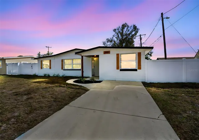 Photo 1 of Single family home for sale at 7910 W Powhatan Ave, Tampa, FL 33615 | MLS# TB8478023 | Listing updated on 2026-09-18