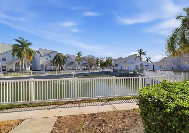 Listing Photo 5 - Condo for sale in building located at 12245 Armenia Gables Cir, TAMPA, FL 33612 - Unit #12245