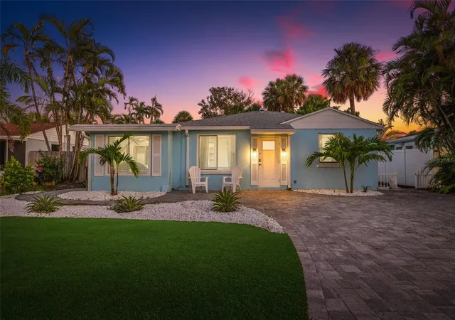 Homes for sale in St Pete Beach, FL | 510 79th Ave, St Pete Beach, FL 33706 | MLS# TB8478040