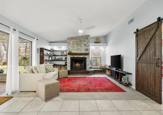 Photo 3 of Single family home for sale at 2715 Berryknoll Pl, Valrico, FL 33596 | MLS# TB8478072 | Listing updated on 2026-06-01