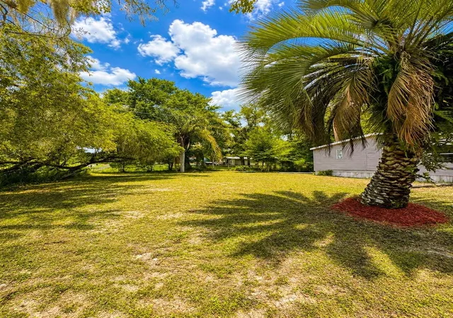 Photo 3 of Manufactured home for sale at 26931 Deacon Loop, Zephyrhills, FL 33544 | MLS# TB8478076 | Listing updated on 2026-09-23